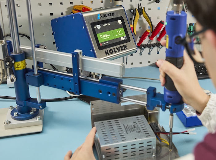 Kolver reaction arm